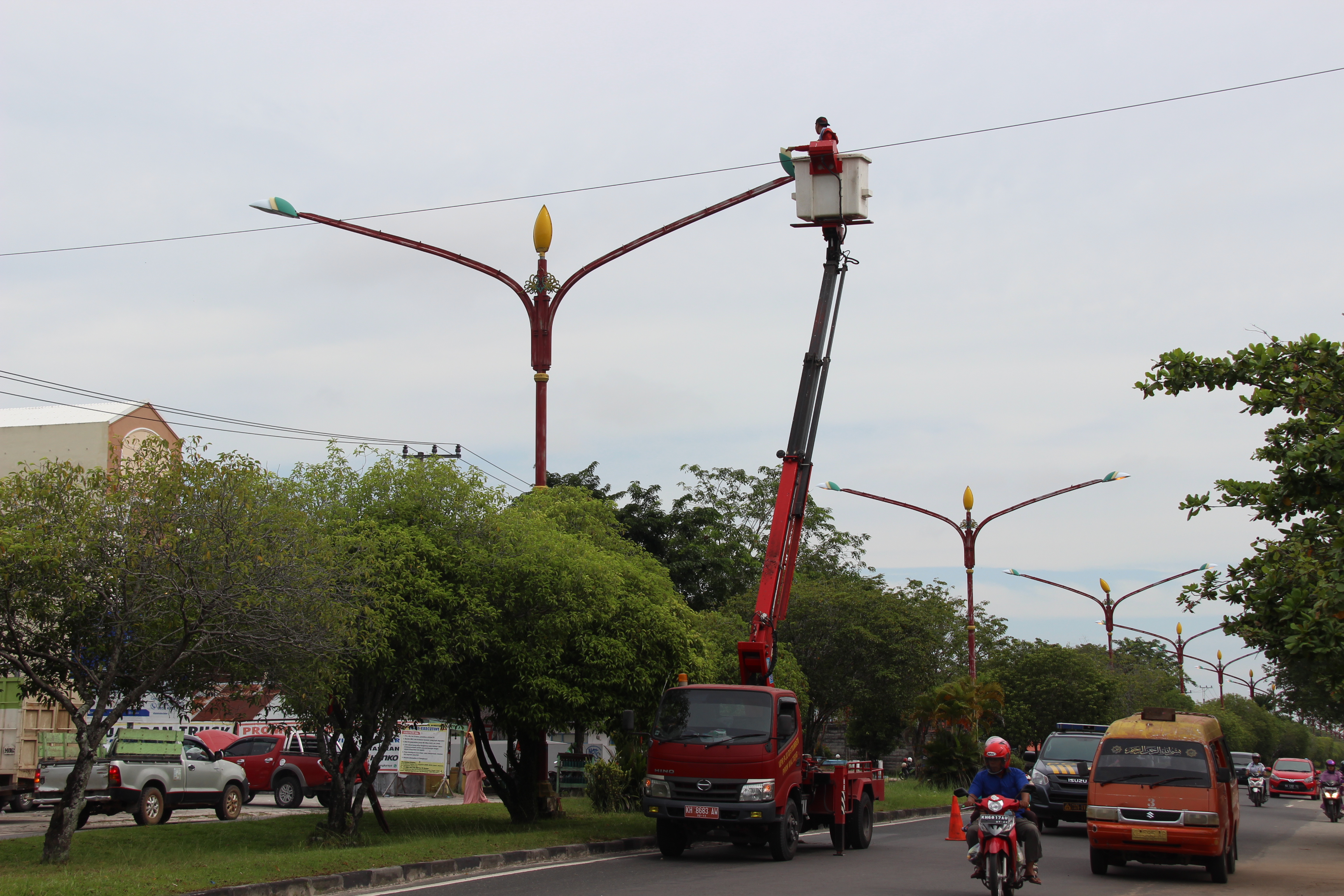 Perbaikan Lampu Jalan